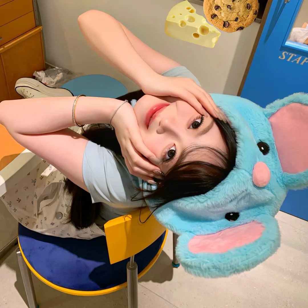 阳光女子合唱团海报